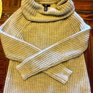 GAP Sweater